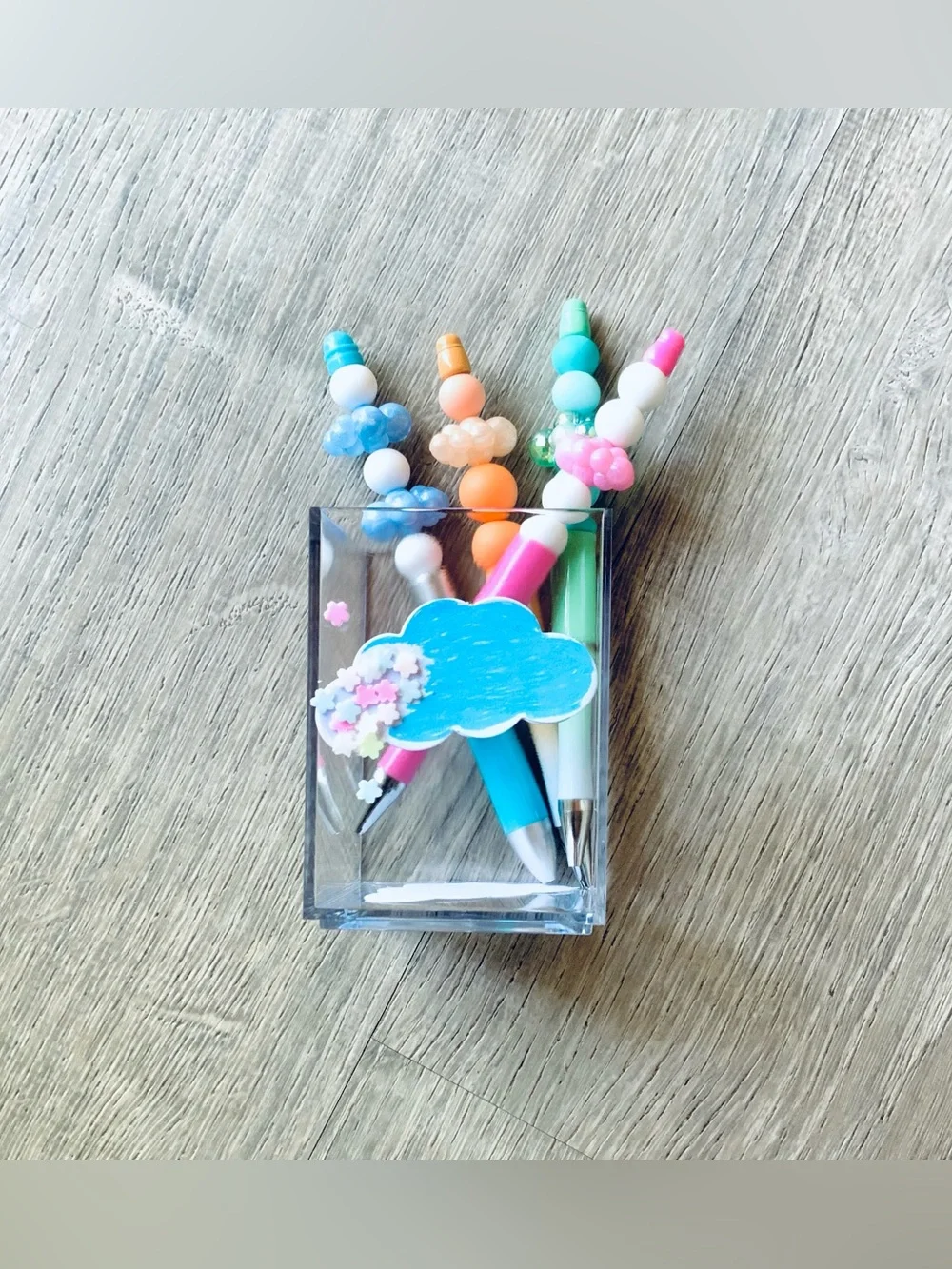 NEW📚 Homemade Crafted Beaded Pens & Acrylic Pen Holder OS
